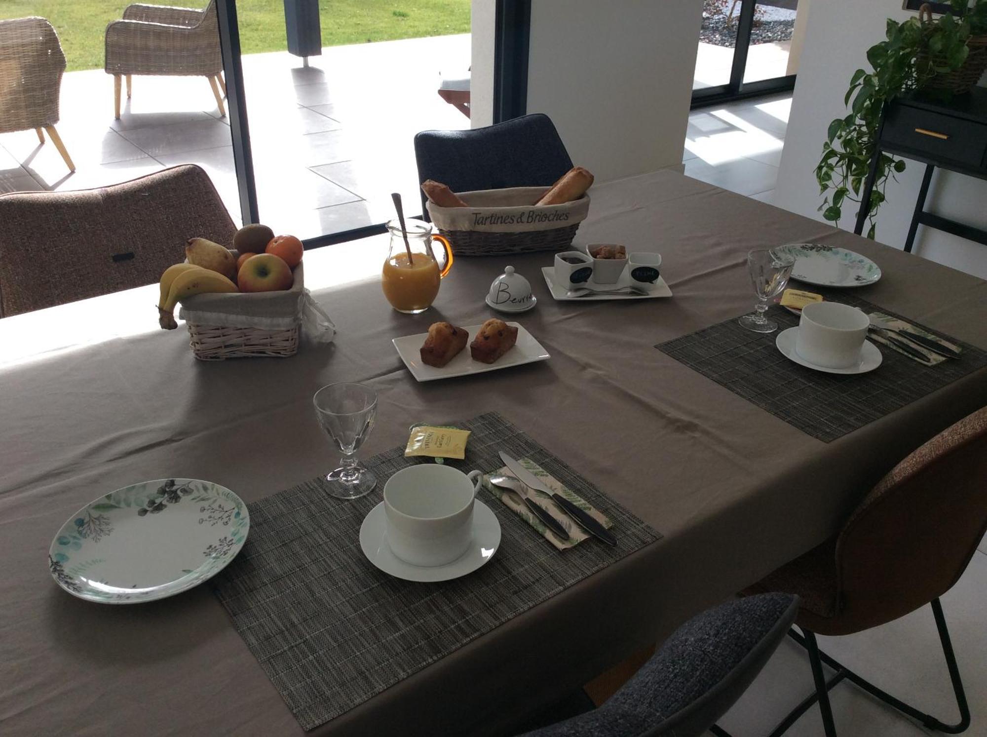Du Cote De Chez Paule, Chambre Avec Entree Independante Et Salle D'Eau Privative Semeac Luaran gambar
